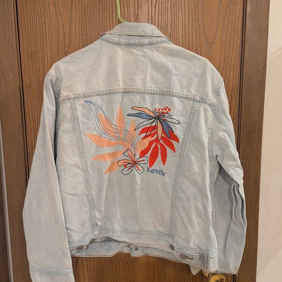 Levi Light Blue Denim Jacket with Floral Design on Back-Size Large - Picture 1 of 4